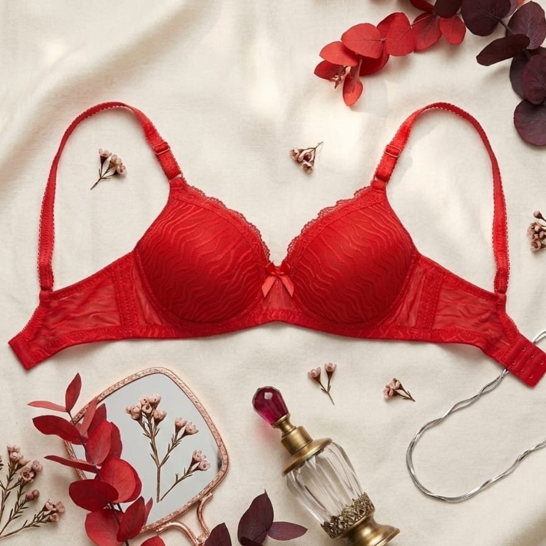 Luxury Scarlet Red Wave Textured Padded Bra